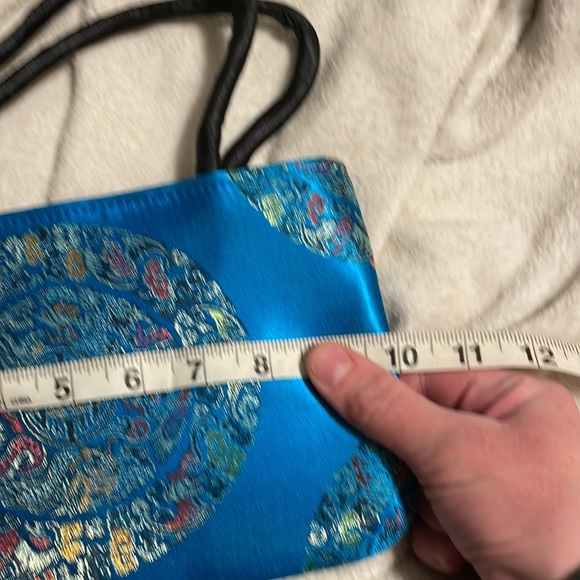 Asian embroidery style handbag GUC - Picture 5 of 6